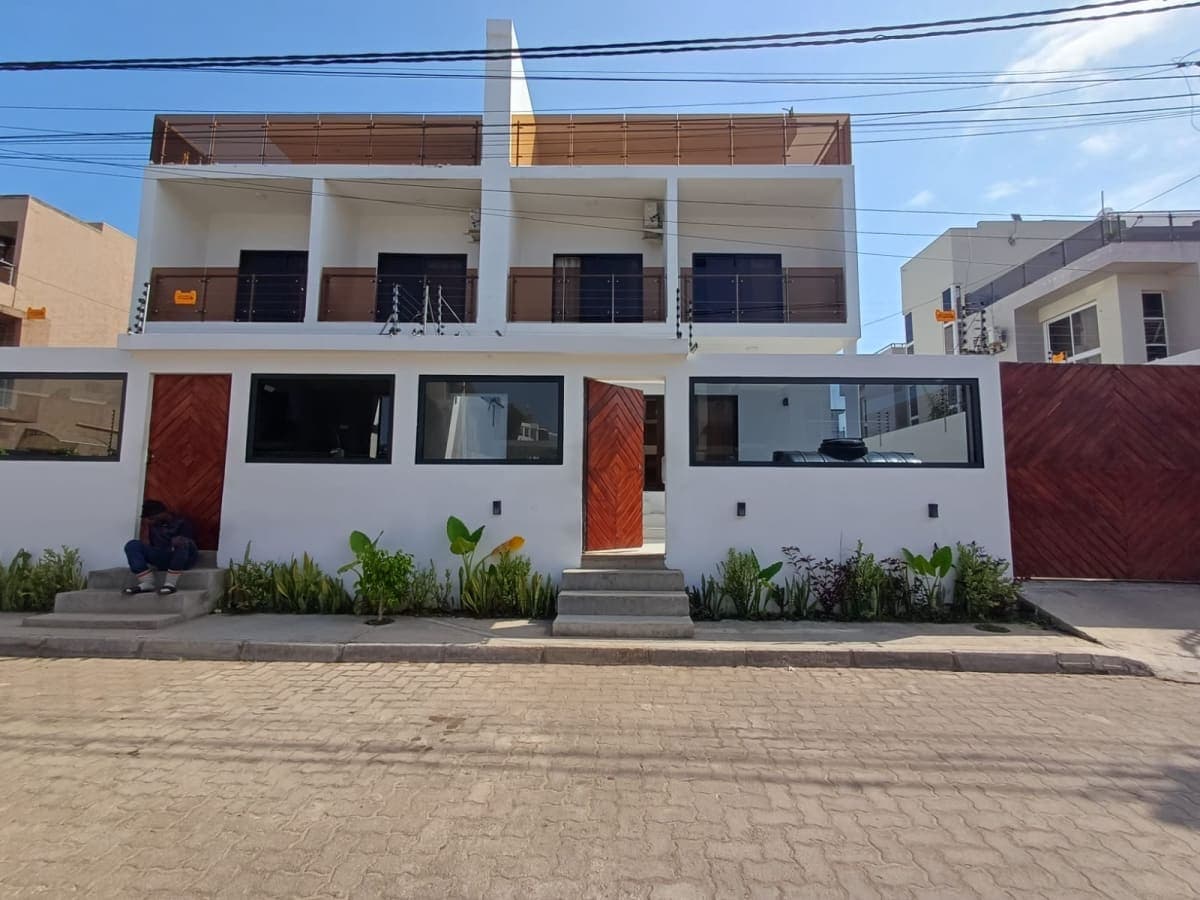 Vende-se T4 Geminada Triunfo